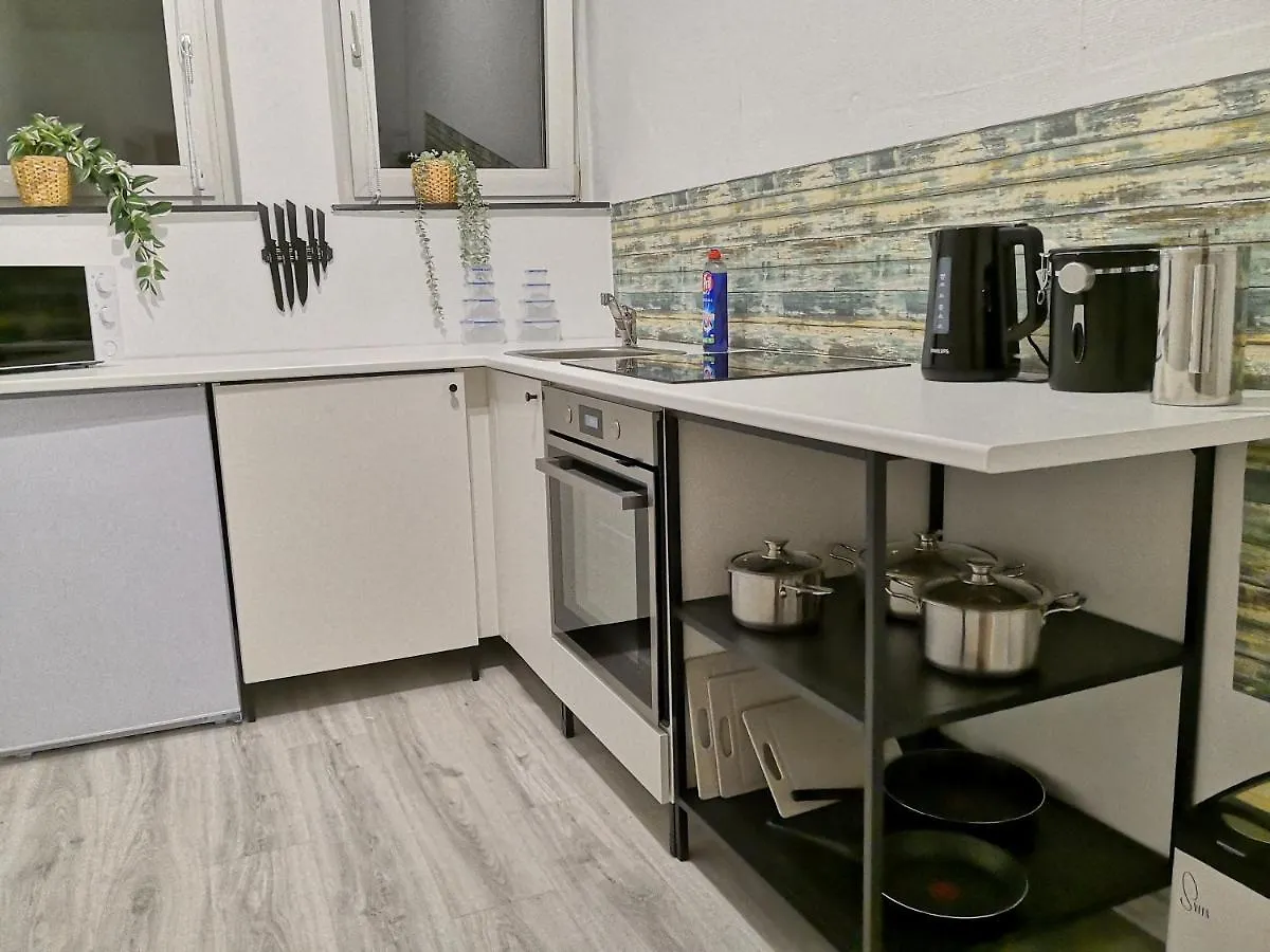 Unique - 2 Bedrooms - Balcony - Kitchen 0*, BRE Deutschland